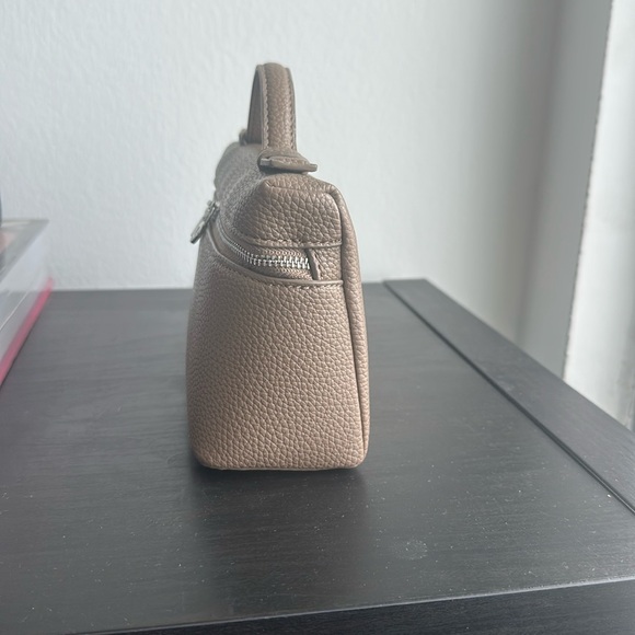 Leather Top handle Crossbody Handbag - Picture 8 of 9